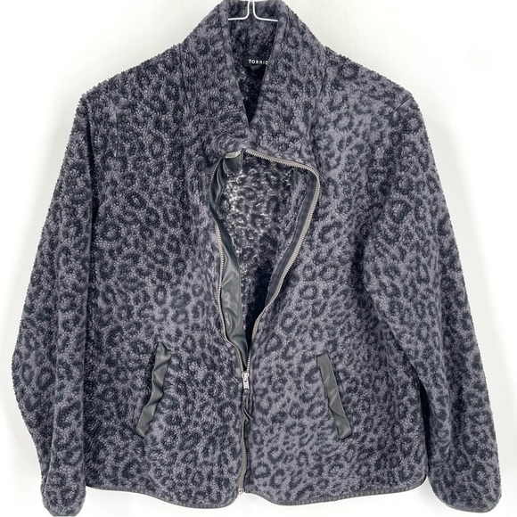 TORRID Sherpa Pu Trim Zip-Front Kimono Jacket - Picture 4 of 6